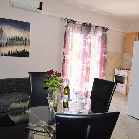 Schoene In Strandnaehe Apartment